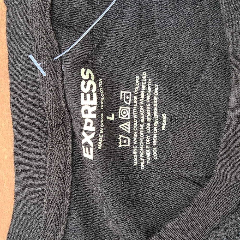 Express tshirt - Picture 4 of 5